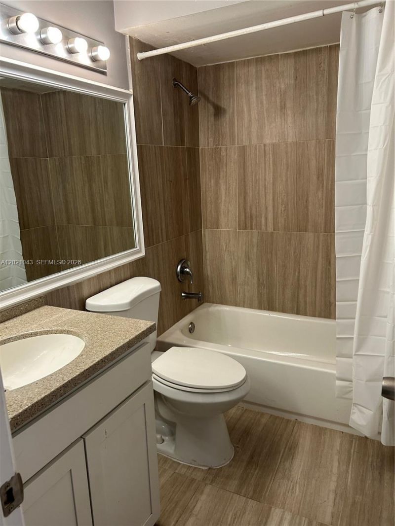 1136 NE 210th Ter , Unit 1136, Miami, FL 33179 Photo