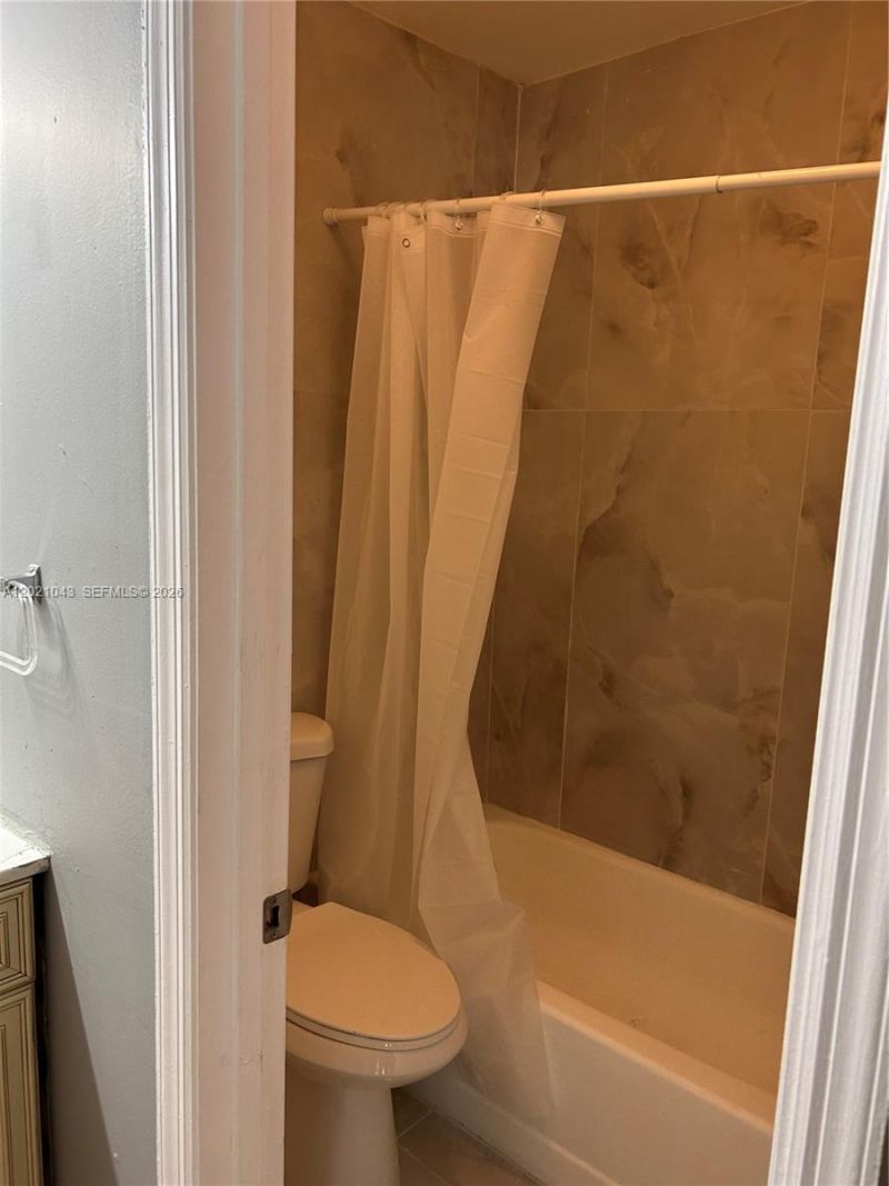 1136 NE 210th Ter , Unit 1136, Miami, FL 33179 Photo