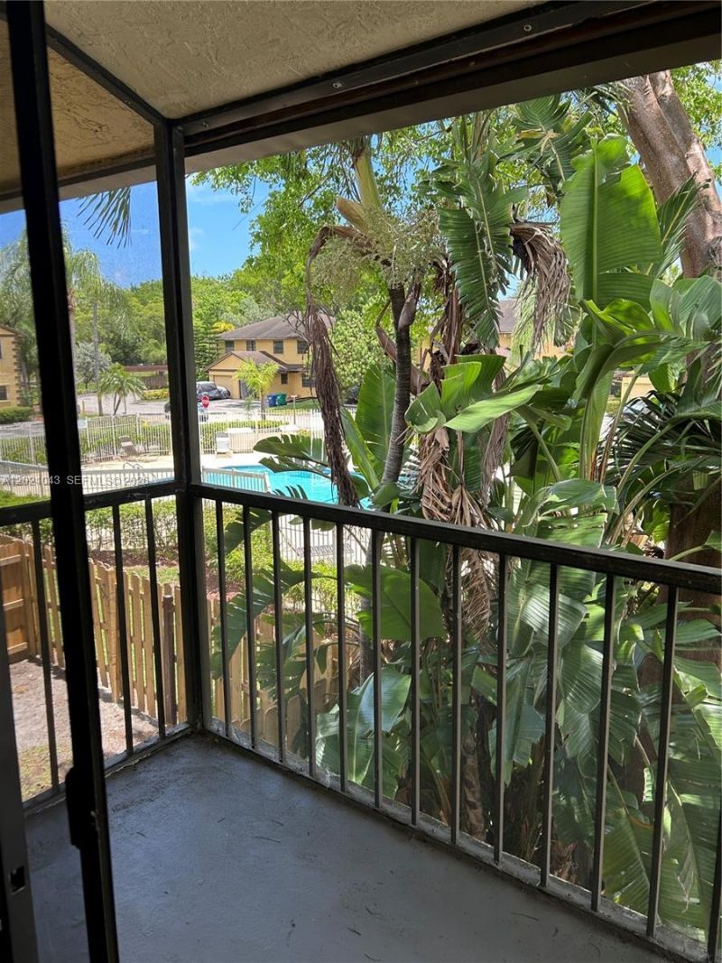 1136 NE 210th Ter , Unit 1136, Miami, FL 33179 Photo