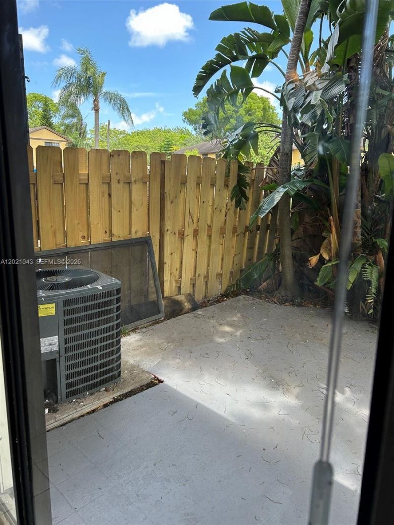 1136 NE 210th Ter , Unit 1136, Miami, FL 33179 Photo