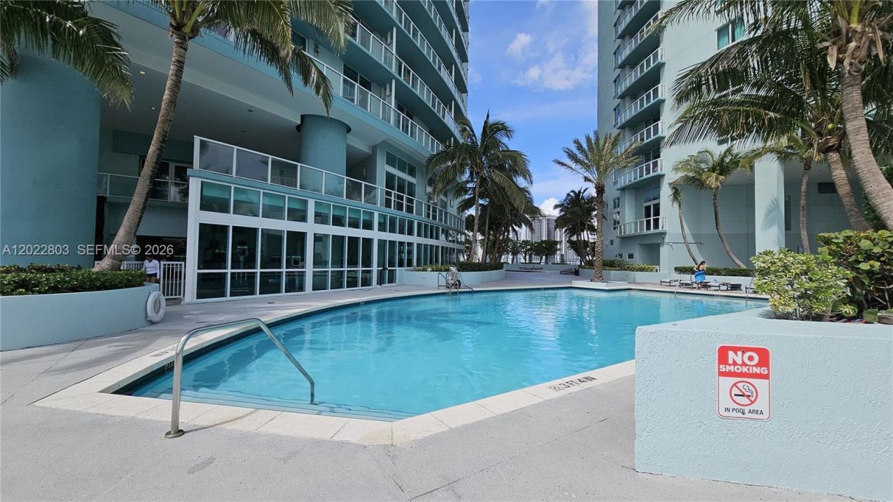 1900 N Bayshore Dr, Unit 3717, Miami, FL 33132 Photo