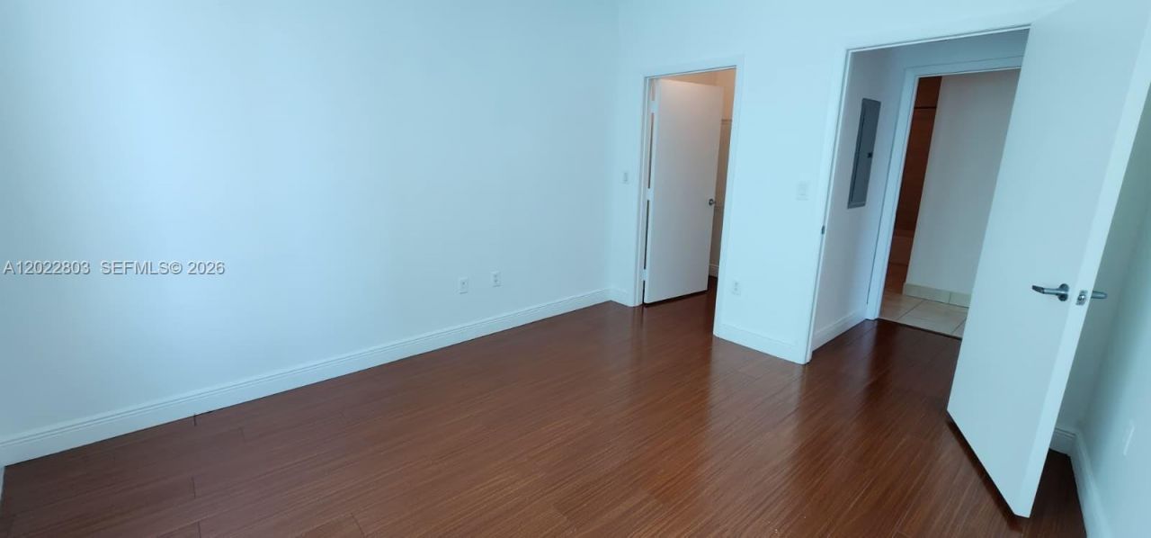 1900 N Bayshore Dr, Unit 3717, Miami, FL 33132 Photo