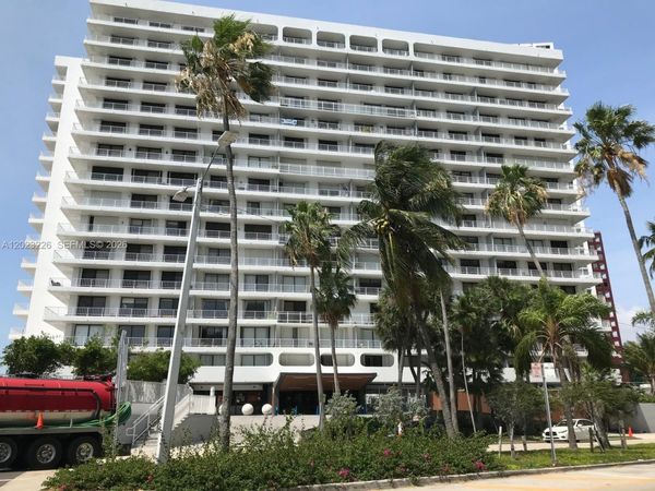 200 SE 15th Rd, Unit 7G, Miami, FL 33129