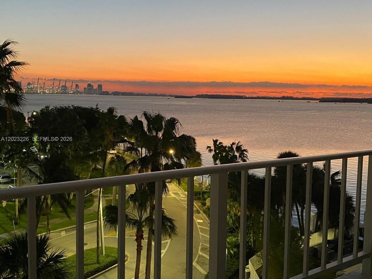200 SE 15th Rd, Unit 7G, Miami, FL 33129 Photo