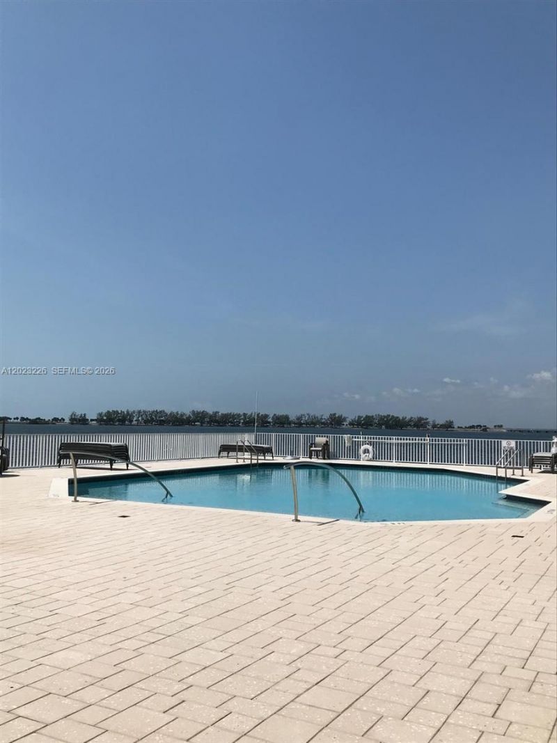 200 SE 15th Rd, Unit 7G, Miami, FL 33129 Photo