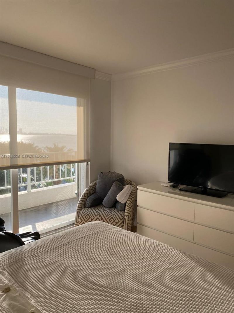 200 SE 15th Rd, Unit 7G, Miami, FL 33129 Photo