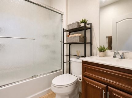 2049 Avignon Ln, Roseville, CA 95747 Photo