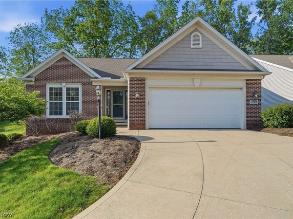 635 Durkin Way SW, North Canton, OH 44720