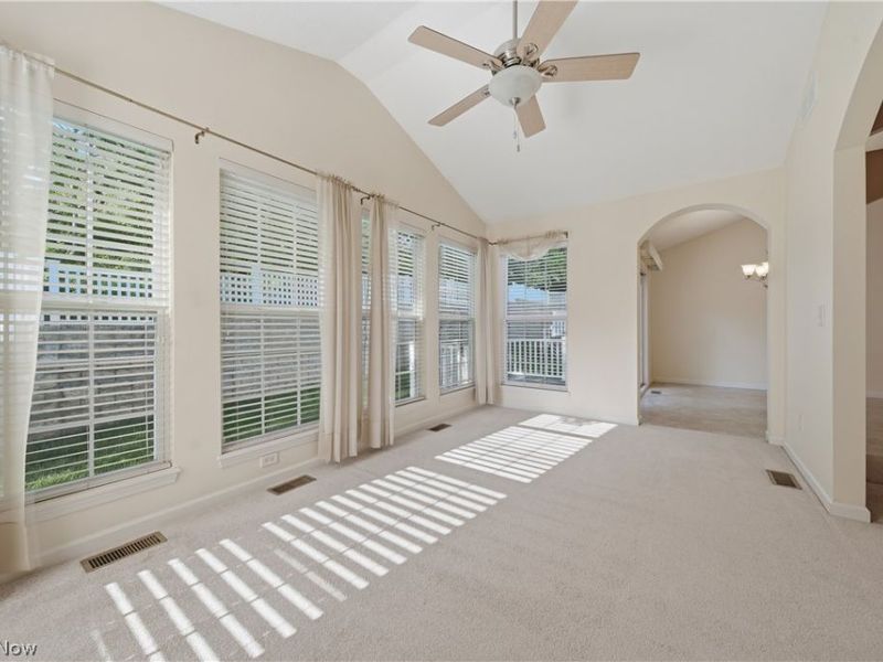 635 Durkin Way SW, North Canton, OH 44720 Photo 10