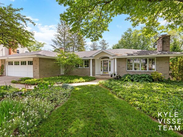1104 Idema Drive SE, East Grand Rapids, MI 49506