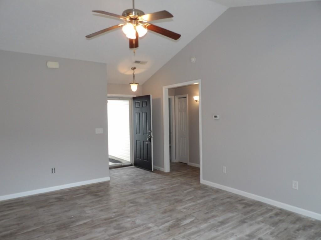 151 Heath Dr.  Photo 4