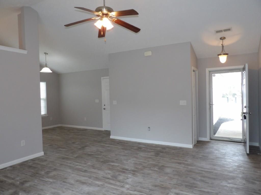 151 Heath Dr.  Photo 6