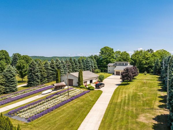 4133 Old Mission Road, Traverse City, MI 49686