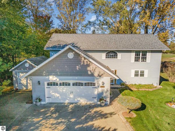 1057 Crown Point Drive, Lake Isabella, MI 48893