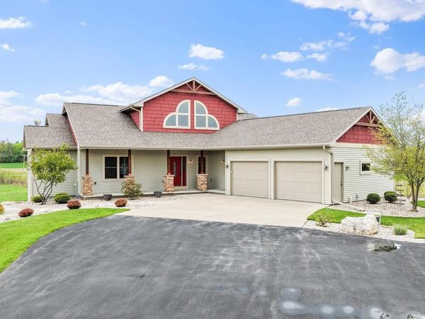 7074 FAIRVIEW ROAD, Denmark, WI 54208