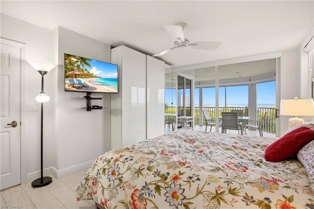 5550 Heron Point Dr, Unit 503, Naples, FL 34108 Photo