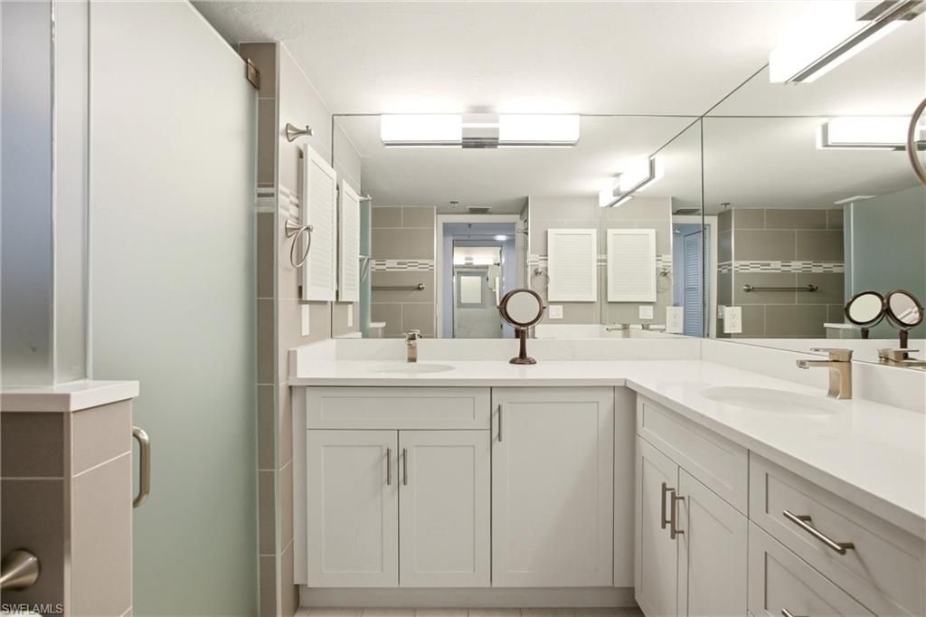 5550 Heron Point Dr, Unit 503, Naples, FL 34108 Photo