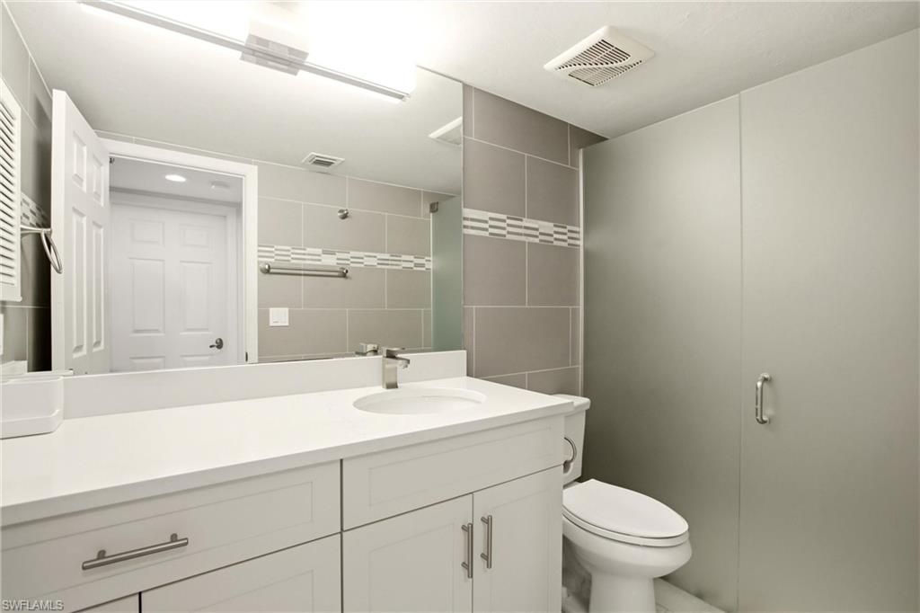 5550 Heron Point Dr, Unit 503, Naples, FL 34108 Photo