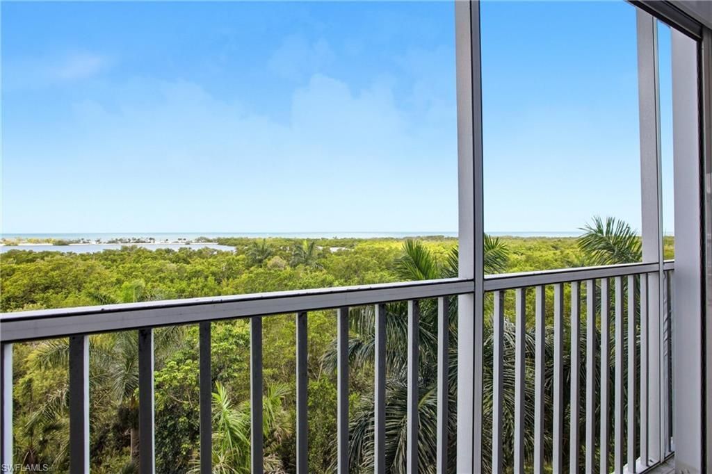 5550 Heron Point Dr, Unit 503, Naples, FL 34108 Photo