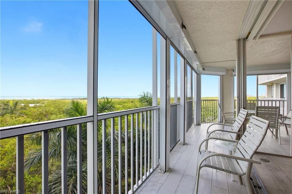 5550 Heron Point Dr, Unit 503, Naples, FL 34108 Photo