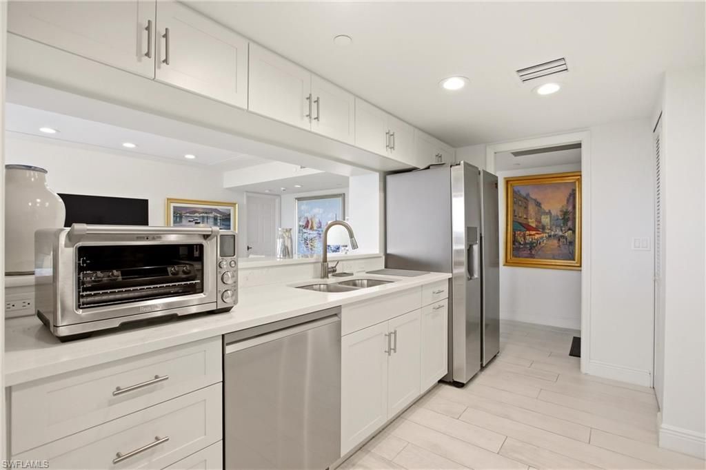5550 Heron Point Dr, Unit 503, Naples, FL 34108 Photo