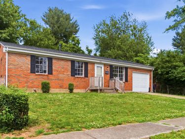 241 Hickory Drive, Frankfort, KY 40601