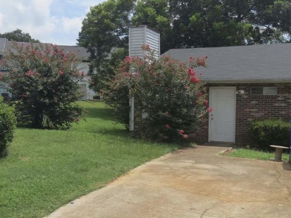 1755 Fox Chase Court SE, Conyers, GA 30013