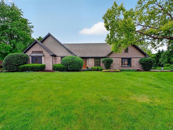 1364 Kingsway Drive, Avon, IN 46123
