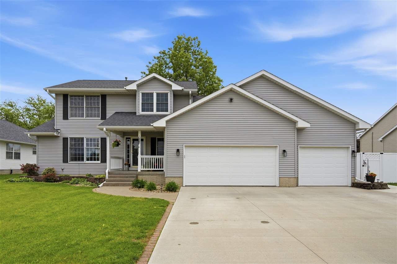 1415 Lyndhurst Dr., Hiawatha, IA 52233 Main Photo