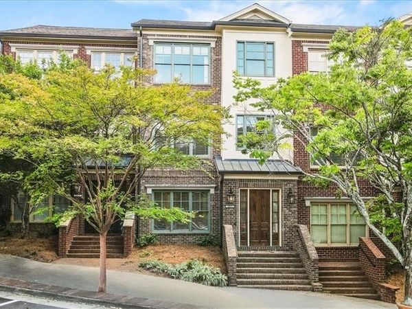 6075 City Walk Lane, Atlanta, GA 30328
