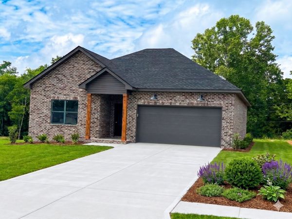200 Sandalwood Way , Dickson, TN 37055