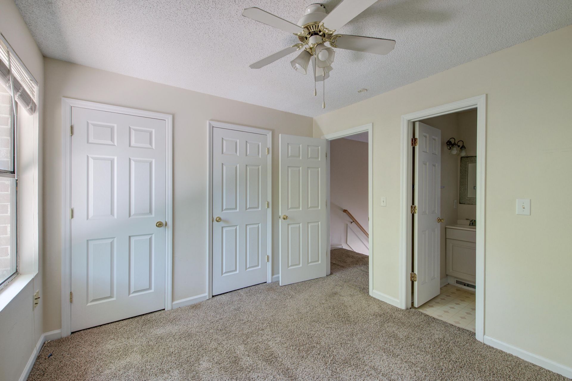 6240 Lucille Drive Photo 20