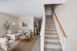 6240 Lucille Drive photo 4