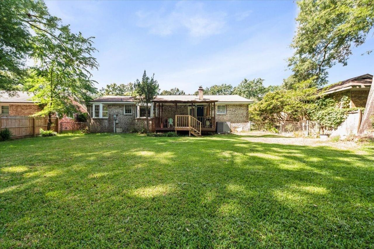 8020 Nantuckett Avenue Photo 32