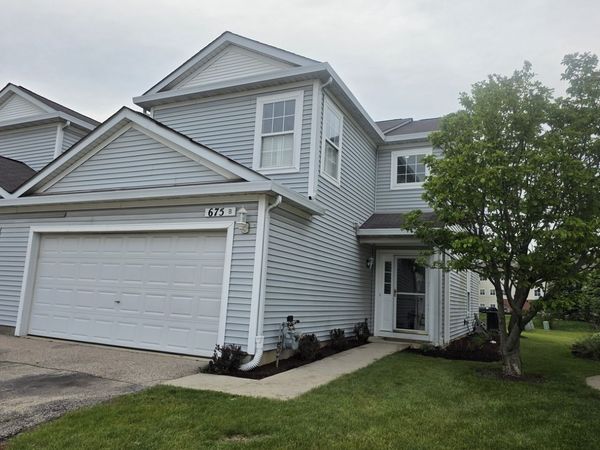 675 Fieldcrest Drive , Unit B, South Elgin, IL 60177