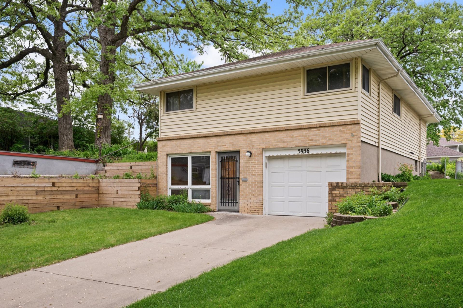 5936 Emerson Avenue S, Minneapolis, MN 55419 Main Photo