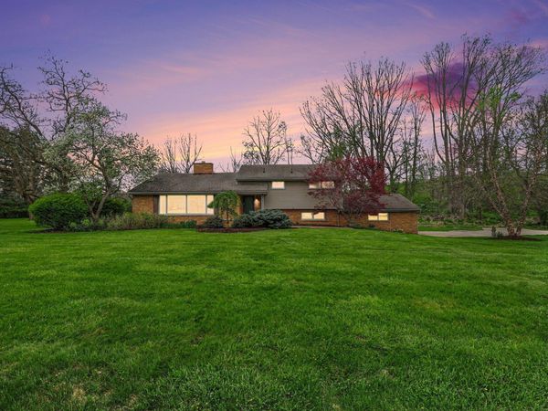 6595 Napier Road, Plymouth, MI 48170