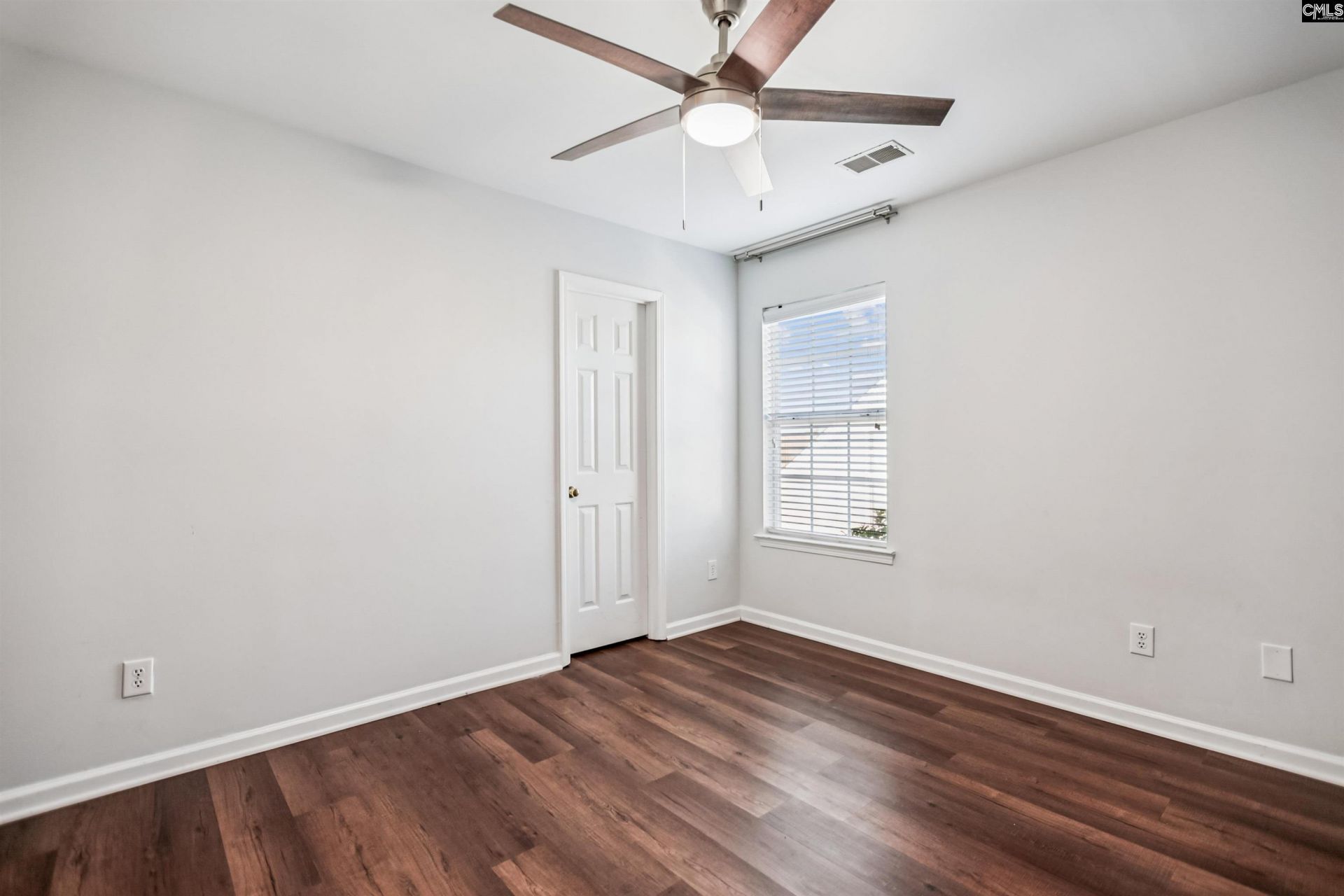 127 Hunters Mill Drive  Photo 31