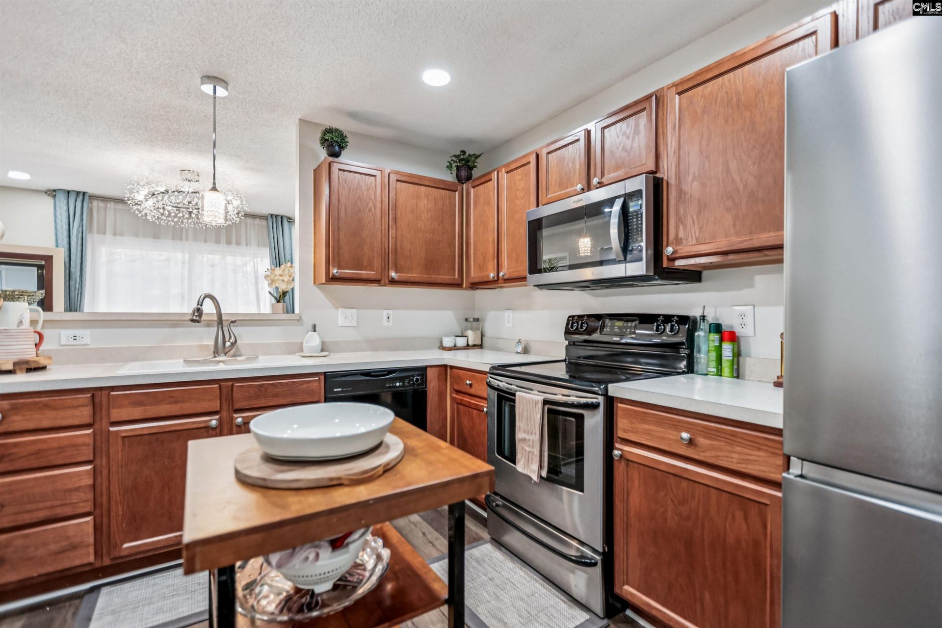 127 Hunters Mill Drive  Photo 6