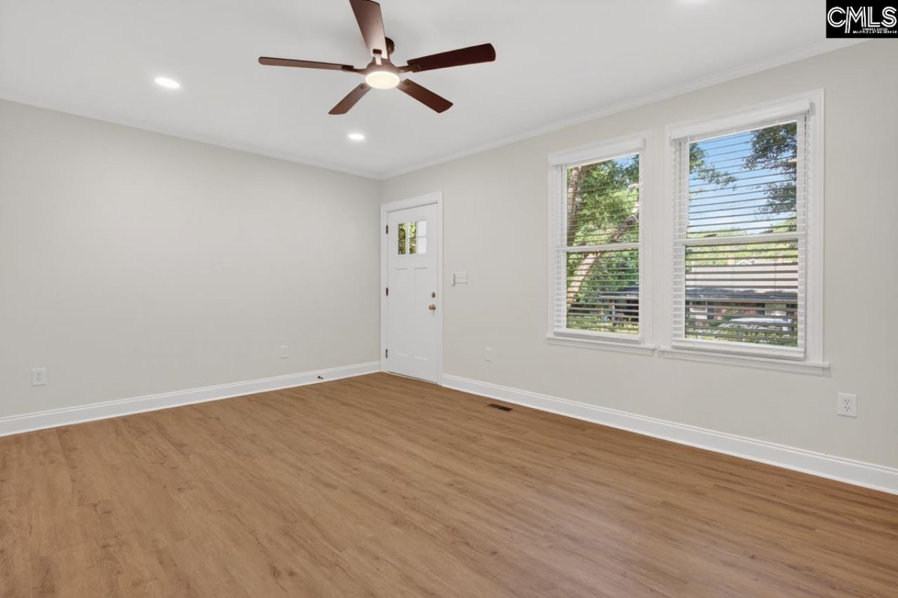 410 Tyler Street  Photo 9