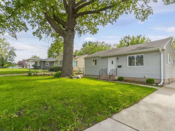 1228 Lyon Avenue, Waterloo, IA 50702