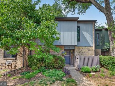1816 IVY OAK SQUARE, Unit 47, RESTON, VA 20190