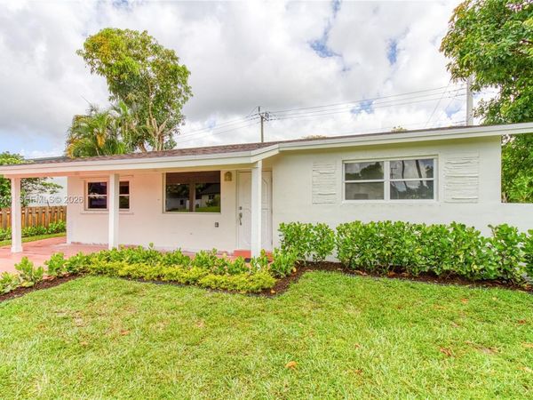 7401 Raleigh St, Hollywood, FL 33024