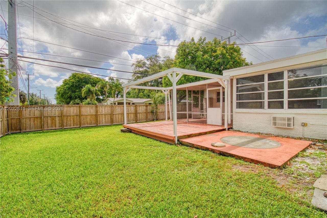7401 Raleigh St , Hollywood, FL 33024 Photo