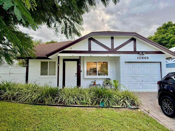 10669 Boca Entrada Blvd , Palm Beach, FL 33428