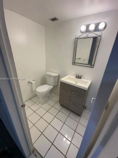1470 NE 125th Ter , Unit 809, North Miami, FL 33161 Photo