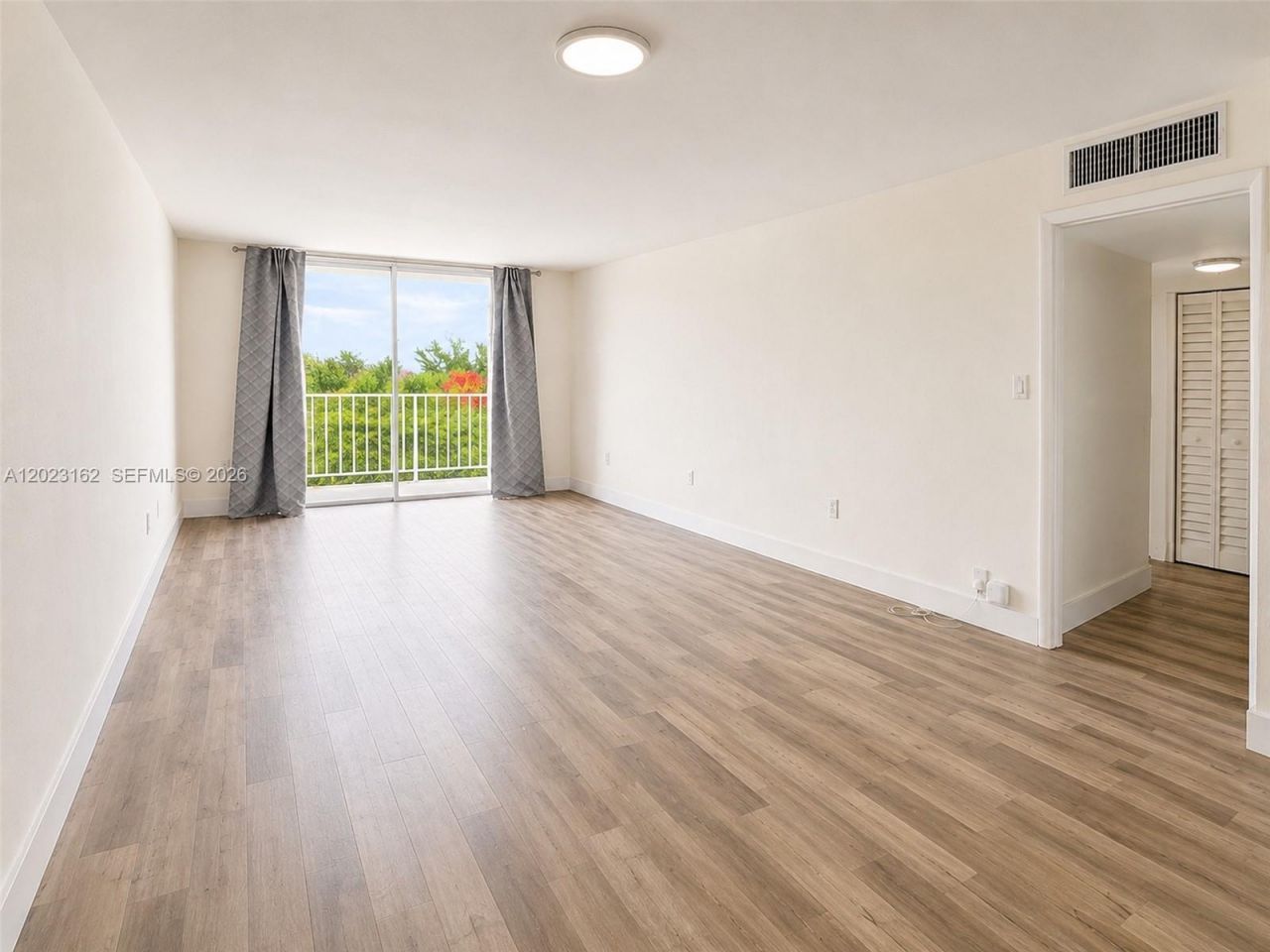 1470 NE 125th Ter, Unit 809, North Miami, FL 33161 Photo