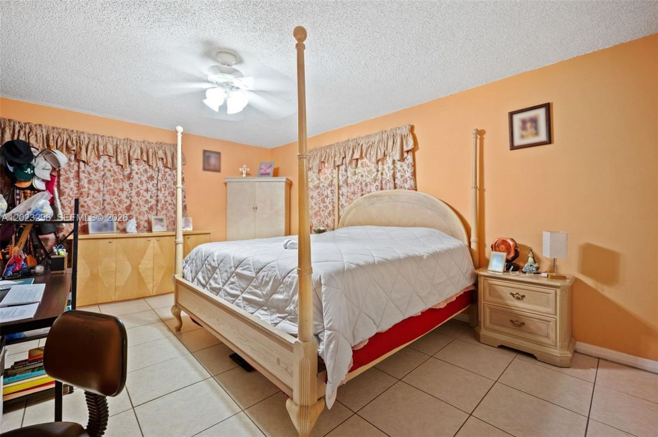 1792 SW 11th St , Miami, FL 33135 Photo