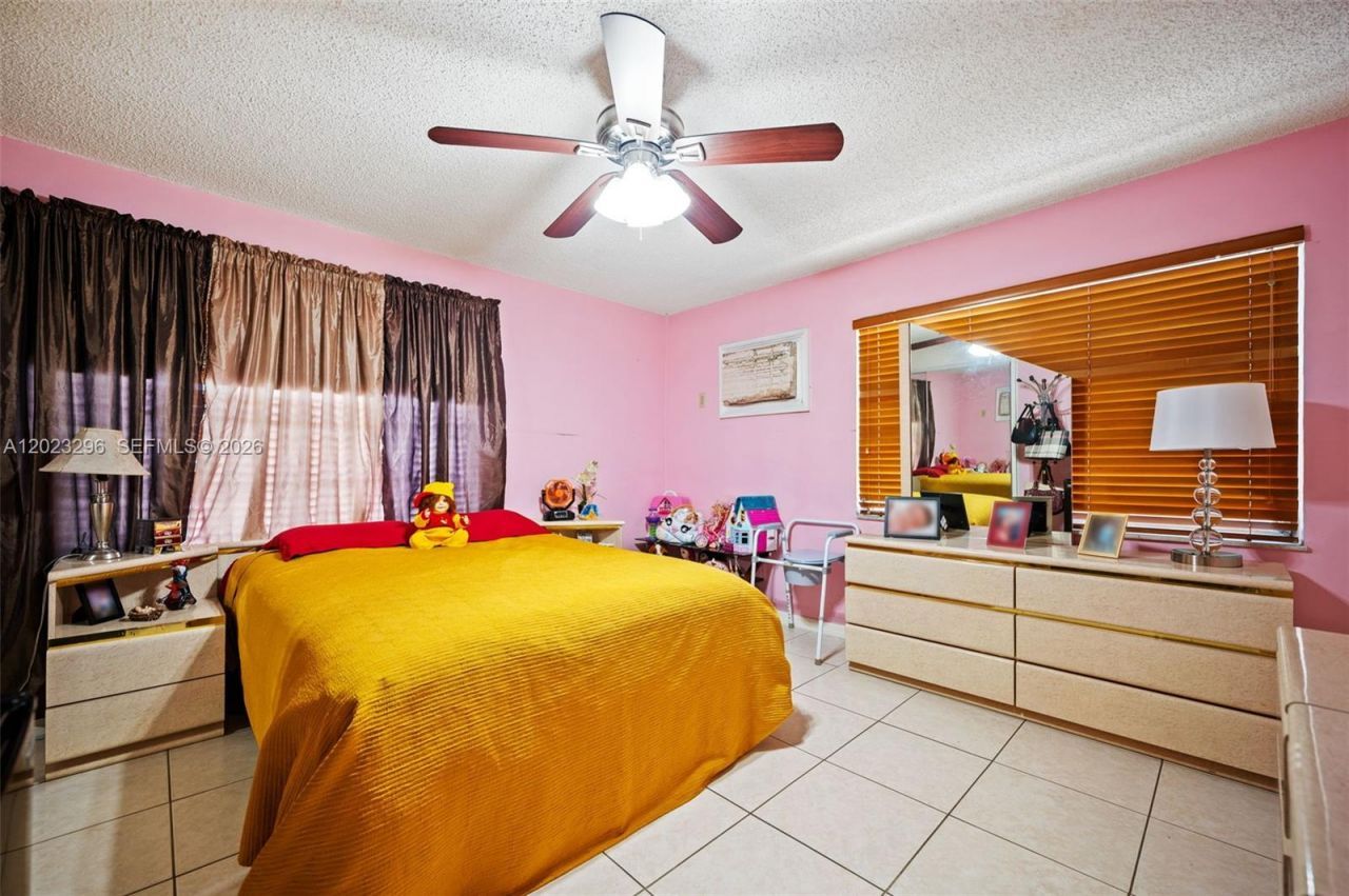 1792 SW 11th St , Miami, FL 33135 Photo
