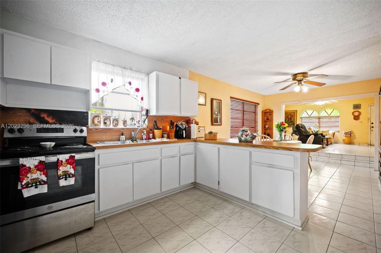 1792 SW 11th St , Miami, FL 33135 Photo